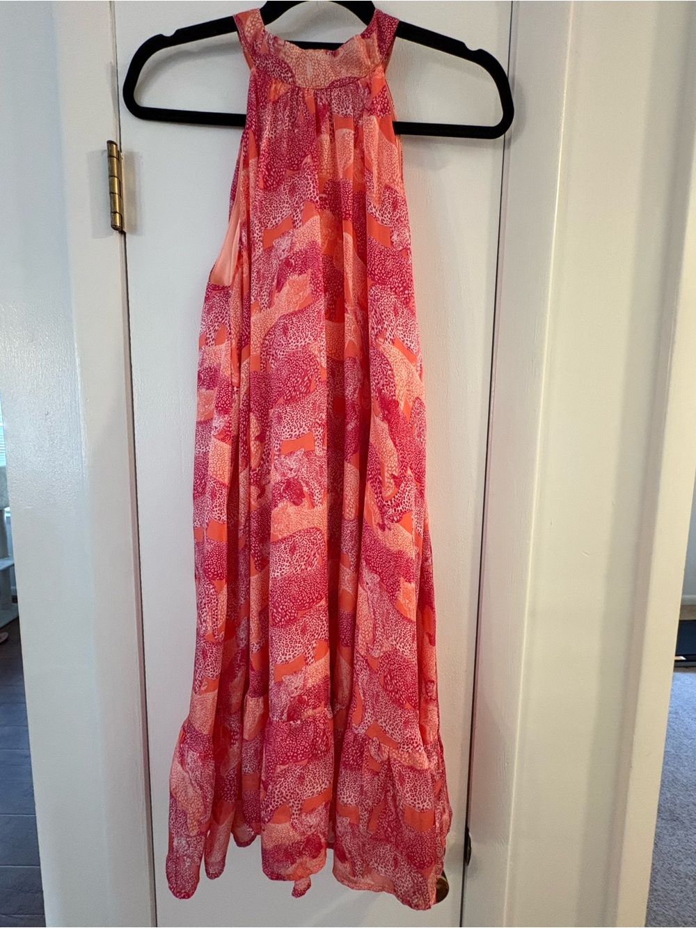 Like new! Size Large Molly Bracken Pink & Coral Printed Halter Dress